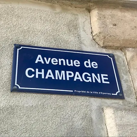 Loft Inn Epernay Exterior photo